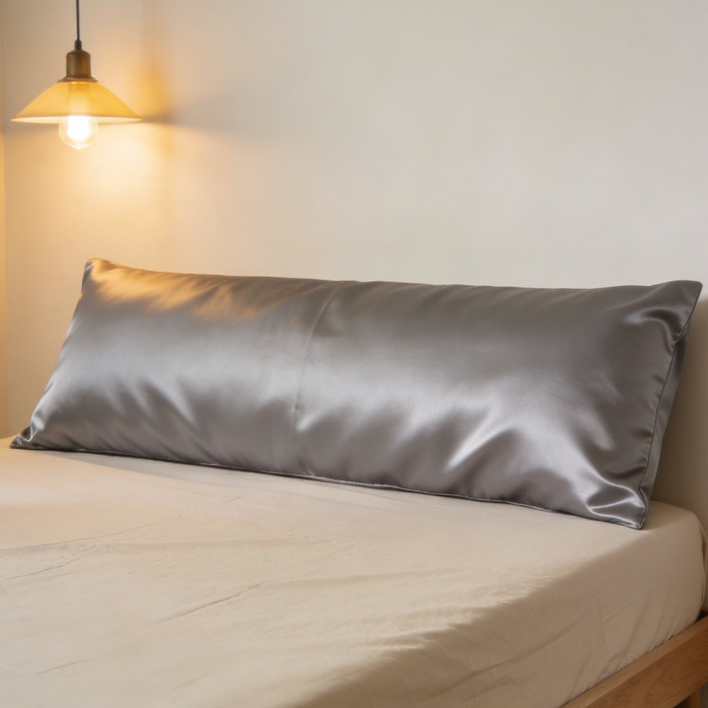 Taie d'oreiller en satin, 48 × 180 cm, gros plan sur la matière