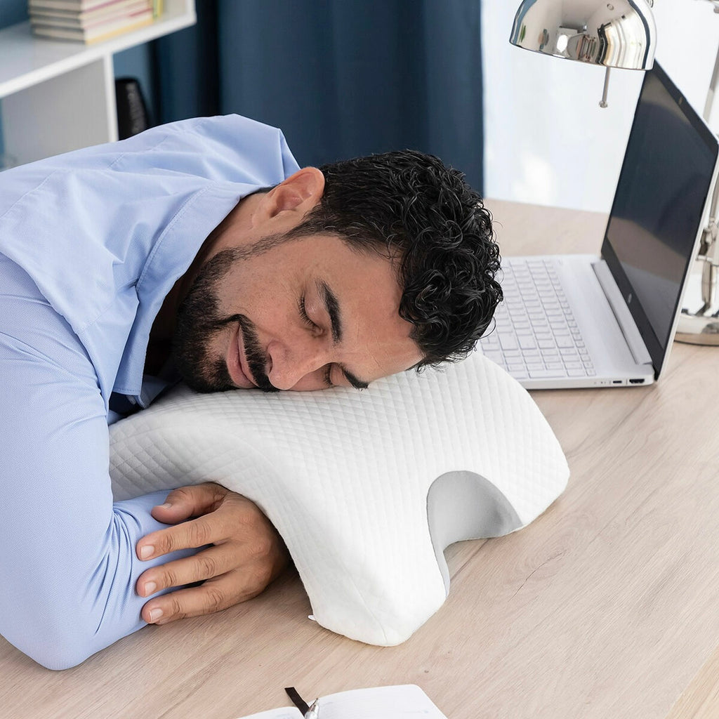 Oreiller à mémoire de forme ergonomique — oreiller